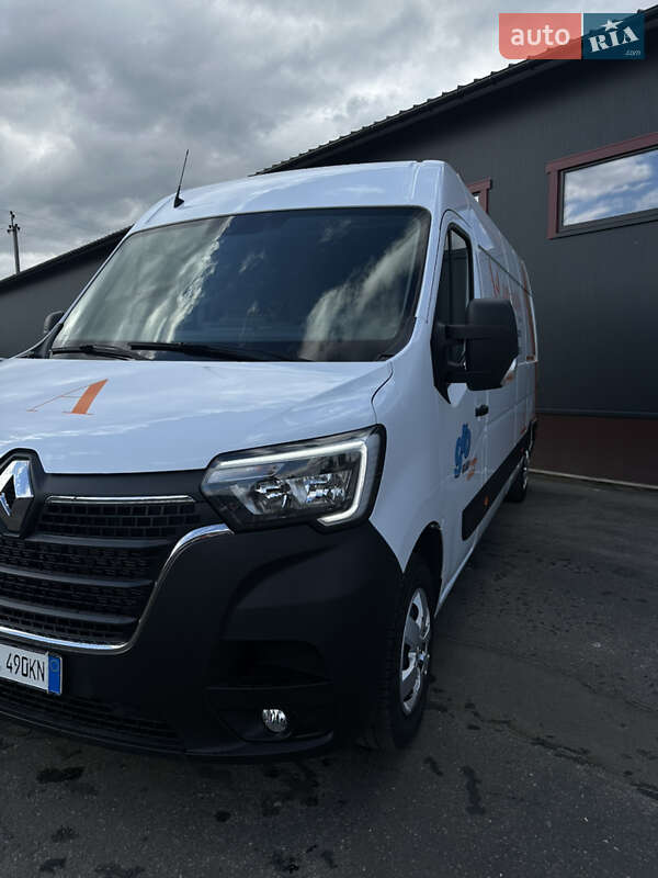 Грузовой фургон Renault Master 2022 в Долине