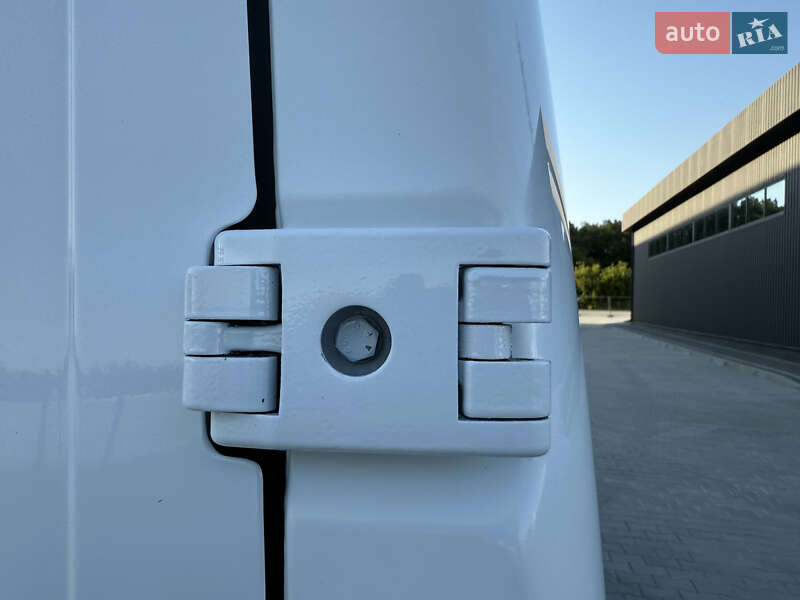 Грузовой фургон Renault Master 2021 в Дубно