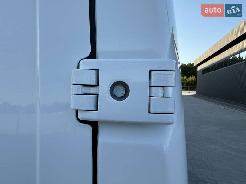 Грузовой фургон Renault Master 2021 в Дубно