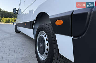 Грузовой фургон Renault Master 2021 в 