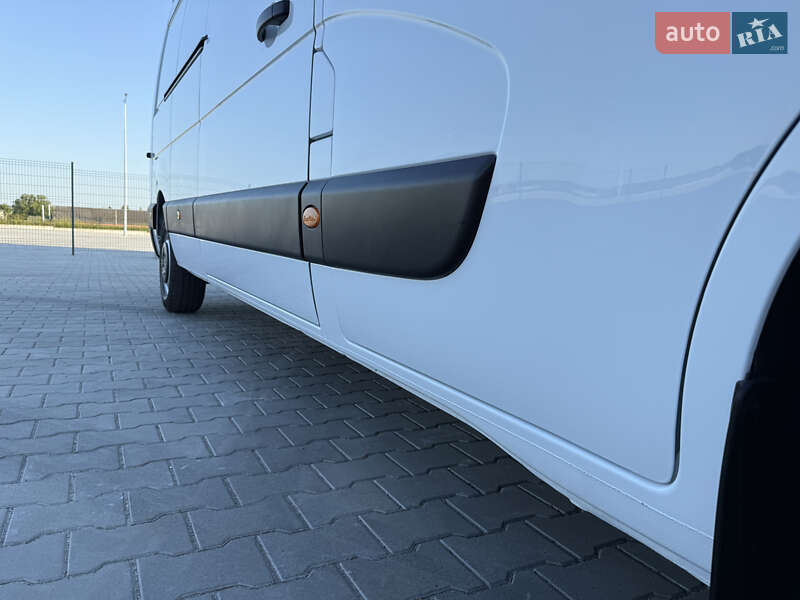Грузовой фургон Renault Master 2021 в Дубно