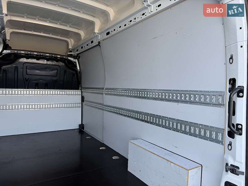 Грузовой фургон Renault Master 2021 в Дубно