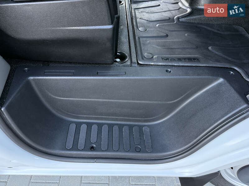 Грузовой фургон Renault Master 2021 в Дубно