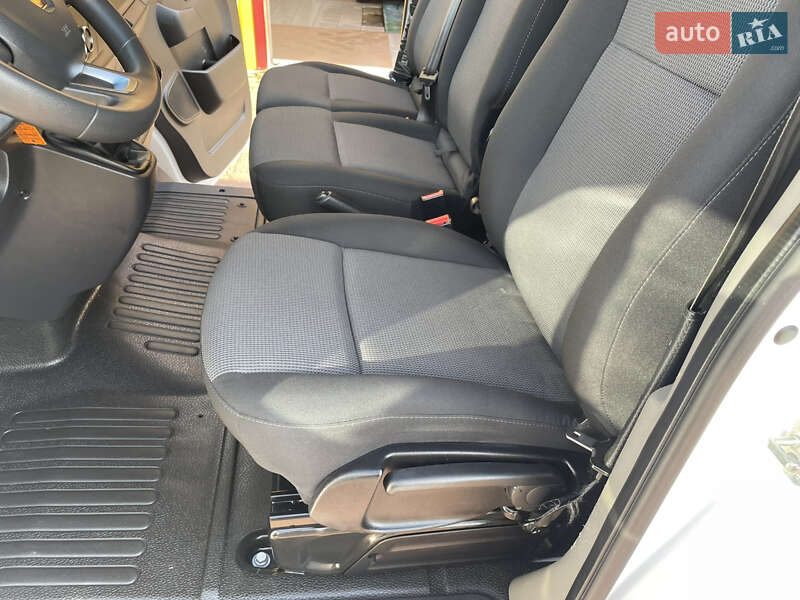 Грузовой фургон Renault Master 2022 в Дрогобыче