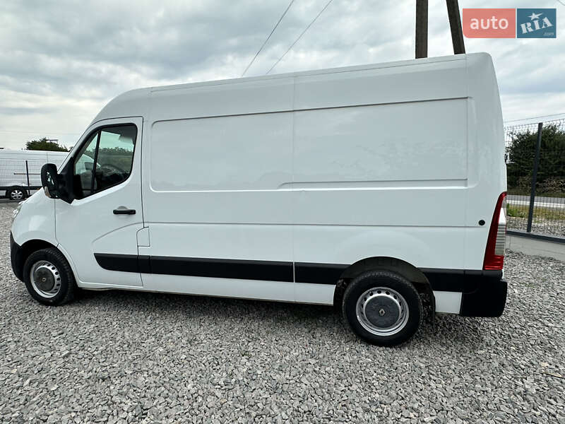 Грузовой фургон Renault Master 2016 в Радехове