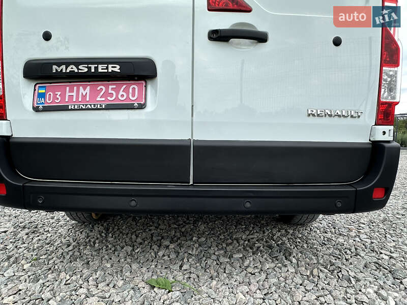 Грузовой фургон Renault Master 2016 в Радехове