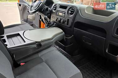 Грузовой фургон Renault Master 2018 в 