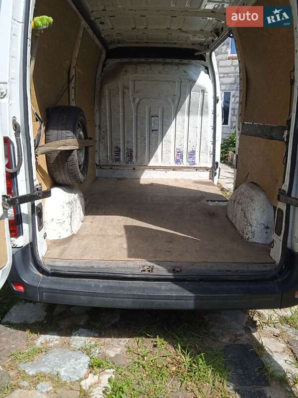 Грузовой фургон Renault Master 2013 в Радомышле