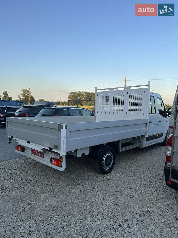 Грузопассажирский фургон Renault Master 2016 в Львове