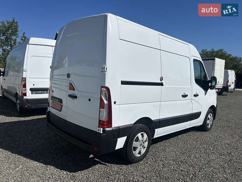Грузовой фургон Renault Master 2020 в Хусте