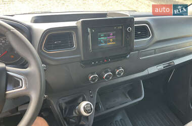 Грузовой фургон Renault Master 2021 в 