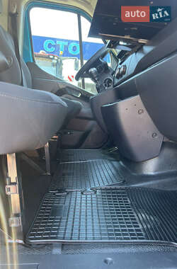 Грузовой фургон Renault Master 2021 в 
