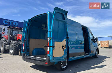 Грузовой фургон Renault Master 2021 в 