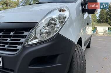 Грузовой фургон Renault Master 2016 в 