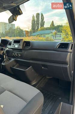 Грузовой фургон Renault Master 2020 в 
