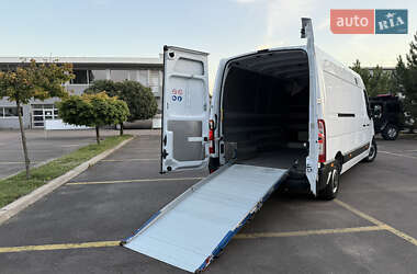 Грузовой фургон Renault Master 2021 в 