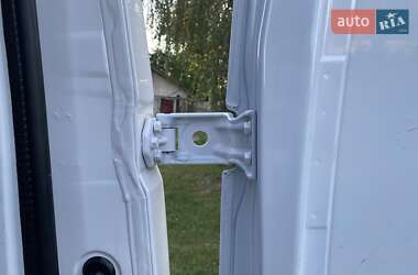 Грузовой фургон Renault Master 2019 в 