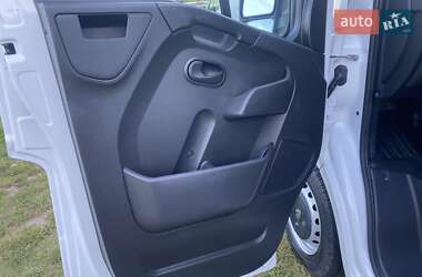 Грузовой фургон Renault Master 2019 в 