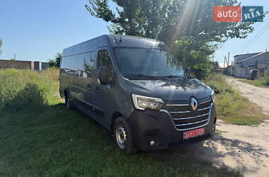 Грузовой фургон Renault Master 2022 в 