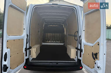 Грузовой фургон Renault Master 2021 в 