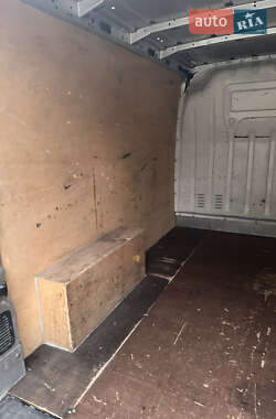 Грузовой фургон Renault Master 2014 в 