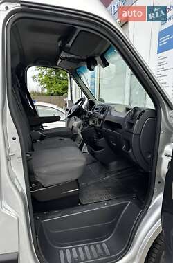 Грузовой фургон Renault Master 2014 в 