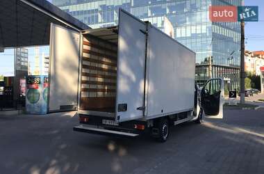 Грузовой фургон Renault Master 2018 в 