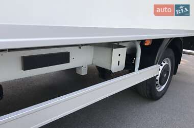 Грузовой фургон Renault Master 2018 в 