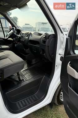 Грузовой фургон Renault Master 2017 в 