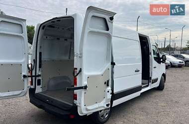 Грузовой фургон Renault Master 2022 в 