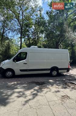 Грузовой фургон Renault Master 2017 в 
