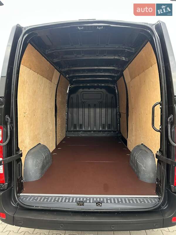 Грузовой фургон Renault Master 2023 в Киеве