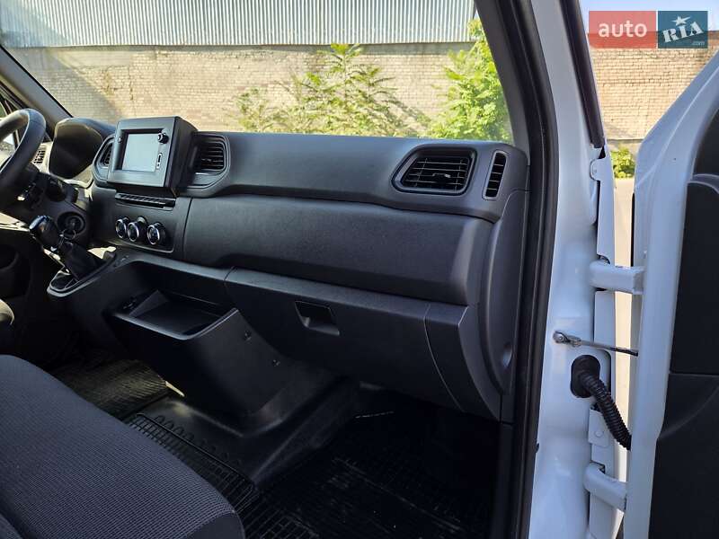Грузовой фургон Renault Master 2020 в Днепре