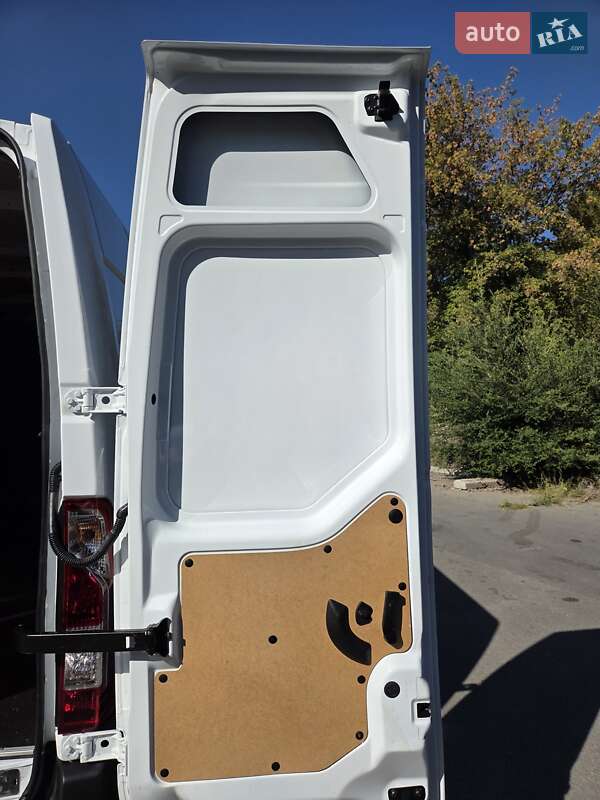 Грузовой фургон Renault Master 2020 в Днепре