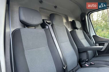Грузовой фургон Renault Master 2016 в 