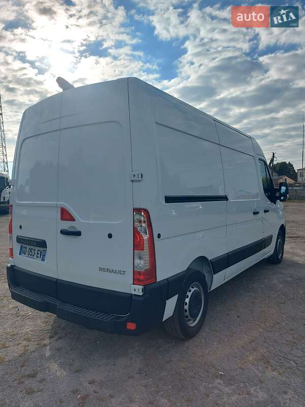 Грузовой фургон Renault Master 2021 в Млинове