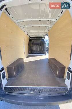Грузовой фургон Renault Master 2019 в 