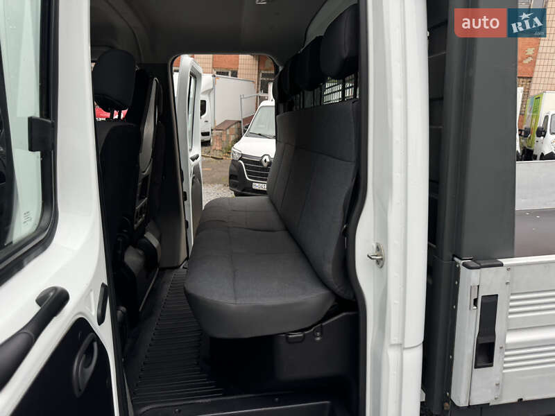 Грузовой фургон Renault Master 2015 в Ровно