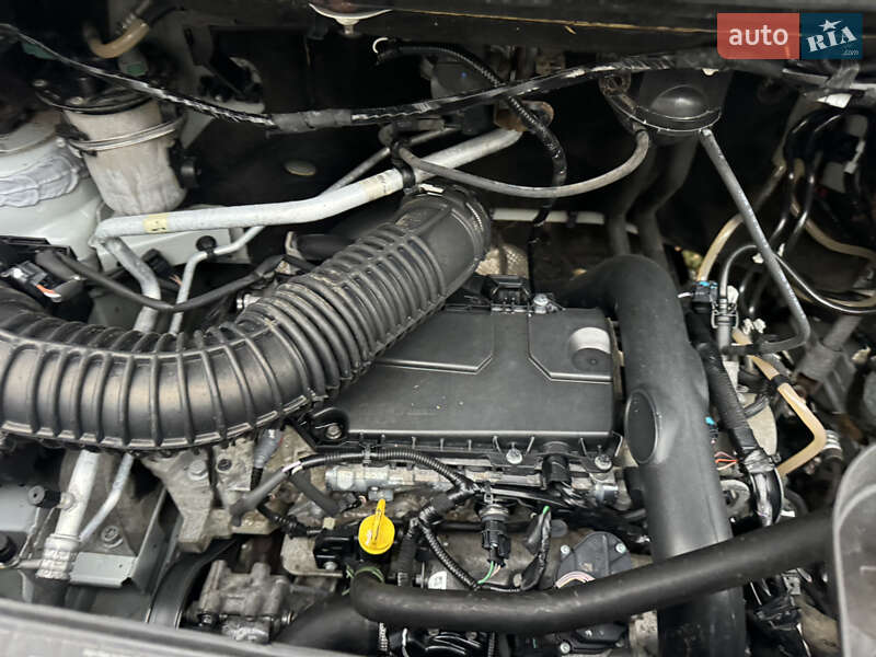 Грузовой фургон Renault Master 2015 в Ровно