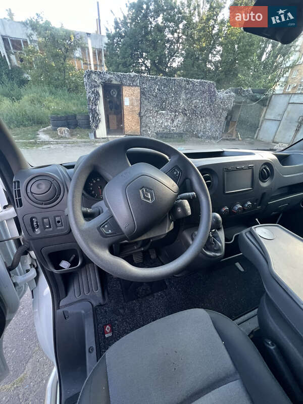 Вантажний фургон Renault Master 2018 в Києві