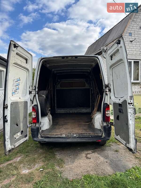 Грузовой фургон Renault Master 2006 в Киеве