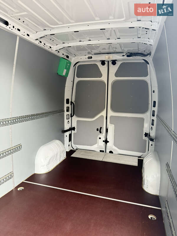 Грузовой фургон Renault Master 2021 в Луцке