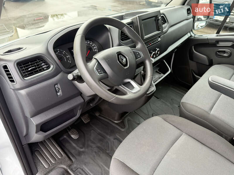 Грузовой фургон Renault Master 2021 в Луцке
