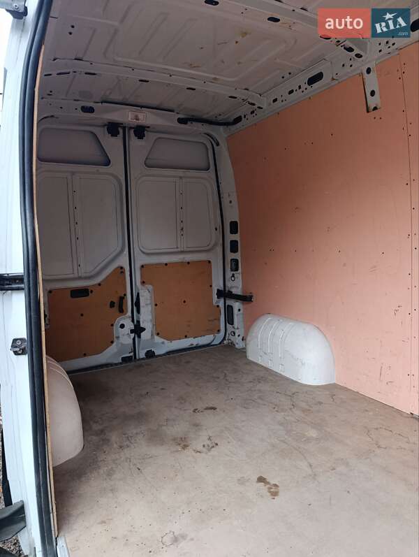 Вантажний фургон Renault Master 2016 в Нижній Апші