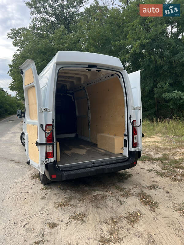 Грузовой фургон Renault Master 2018 в Киеве