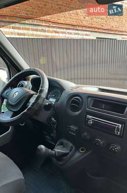 Грузовой фургон Renault Master 2011 в 