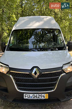 Грузовой фургон Renault Master 2020 в 