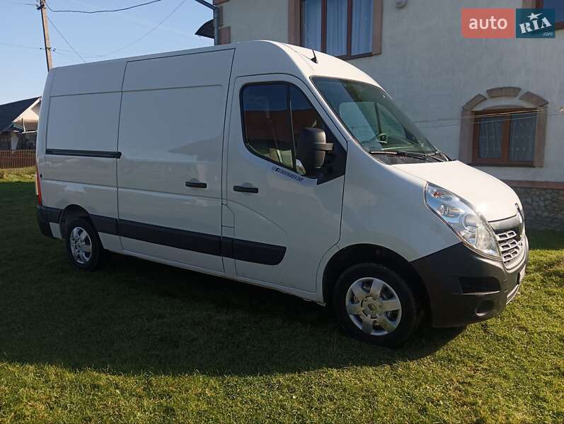 Грузовой фургон Renault Master 2018 в Стрые
