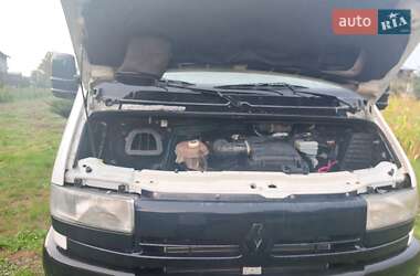 Другие грузовики Renault Master 2001 в 