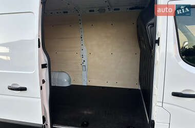 Грузовой фургон Renault Master 2020 в 